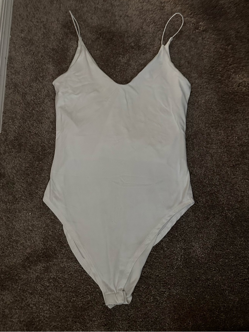 Gaze White V-Neck Bodysuit Size Small 0128